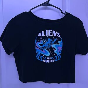 Aliens are coming crop top 👽
